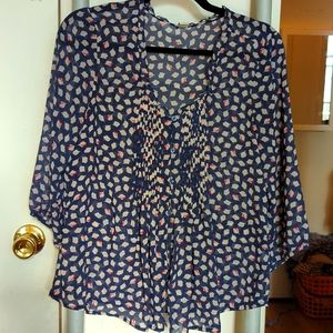 Lovely, romantic, pin tuck shirt